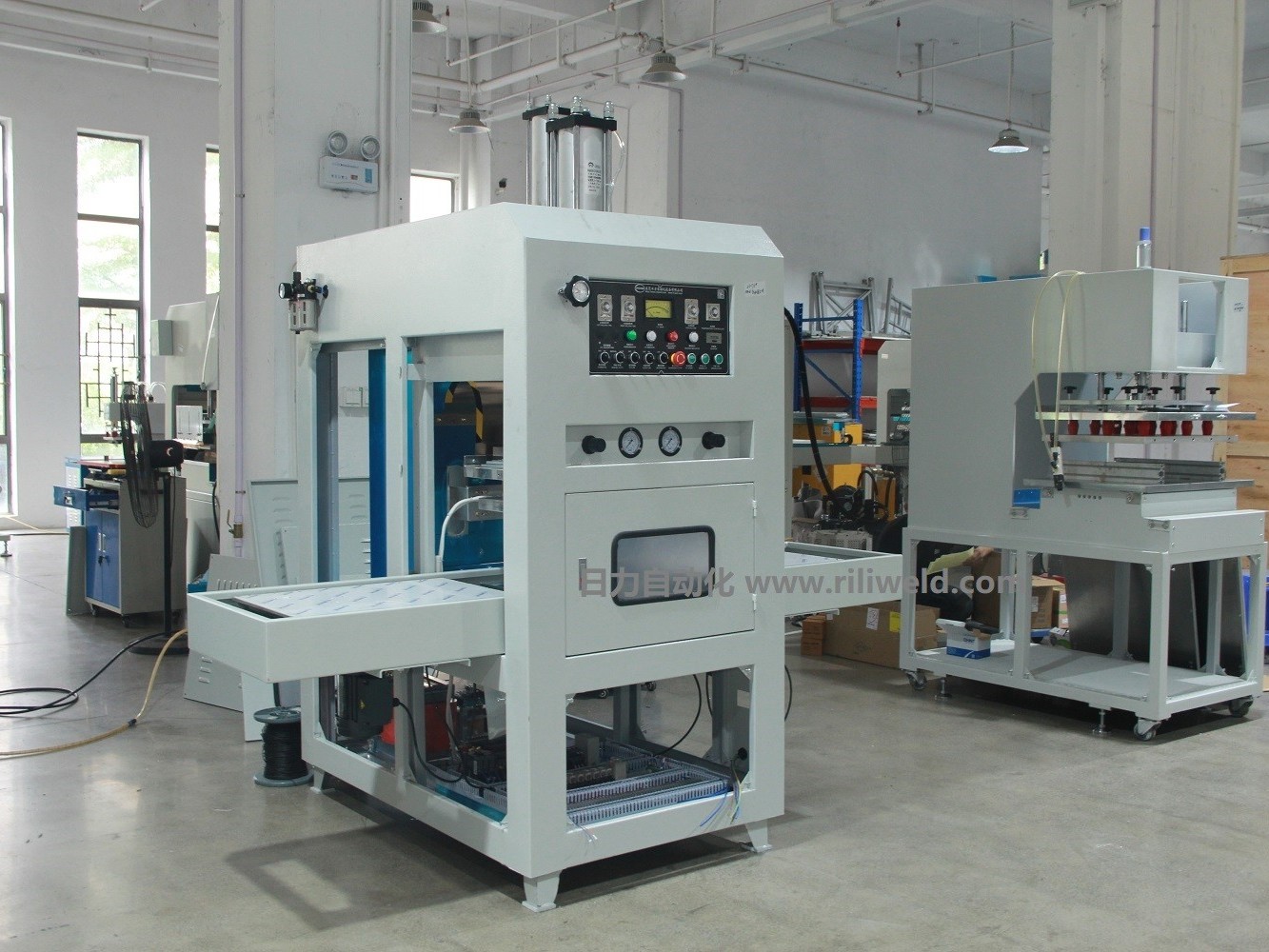 珍珠按摩凝珠眼罩熱合機 (9) 珍珠按摩凝珠眼罩熱合機 (9)